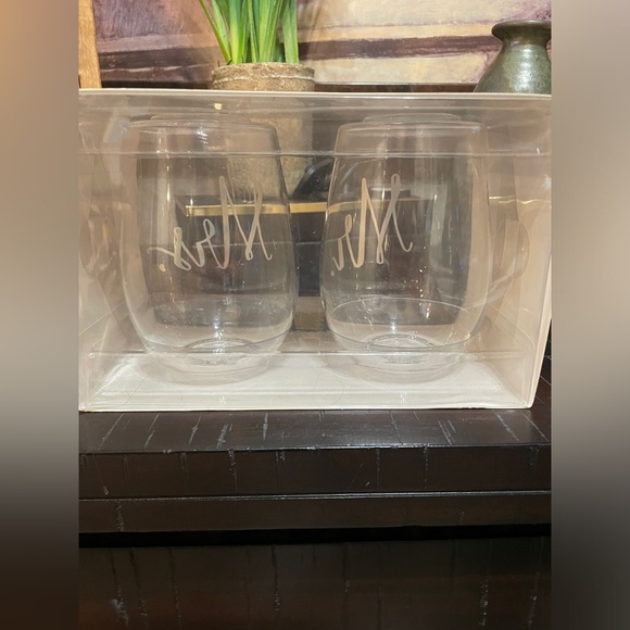 Mr & Mrs stemless wine cups - Picture 5 of 6